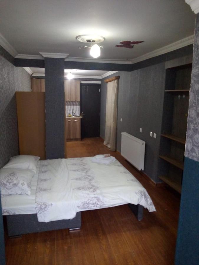 Vake-House Hotel Tbilisi Exterior photo